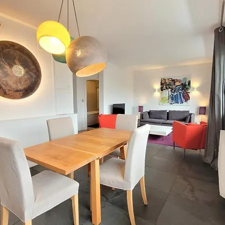 Apartment Eiffel Tower - Luxury 2 Bedroom *